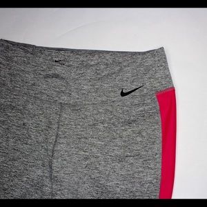 NWT Nike Dri-Fit POWER L 3/4 Legging